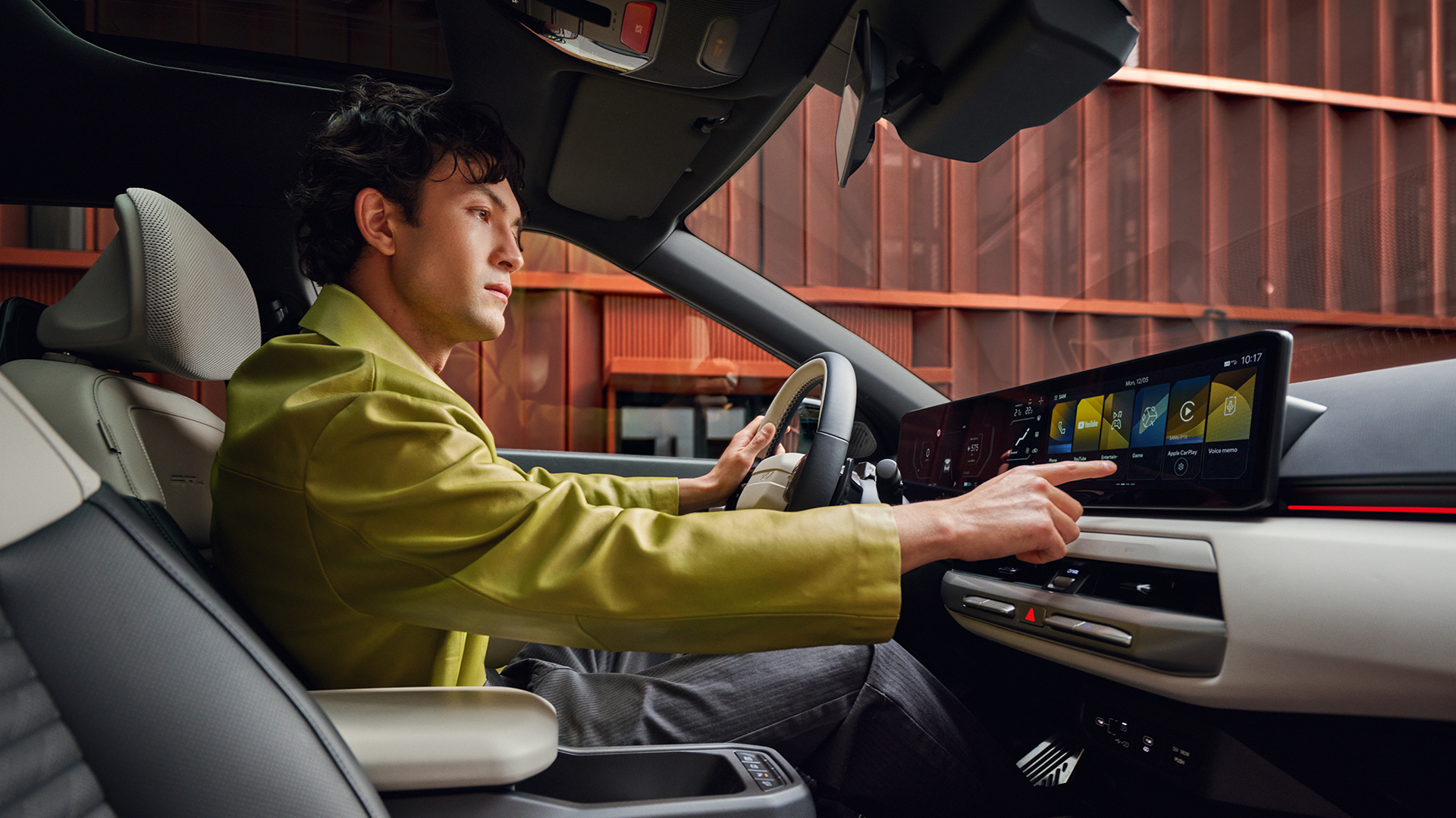 In-Car-Entertainment: Auto-Kino dank Video-Streaming und vieles mehr.⁴